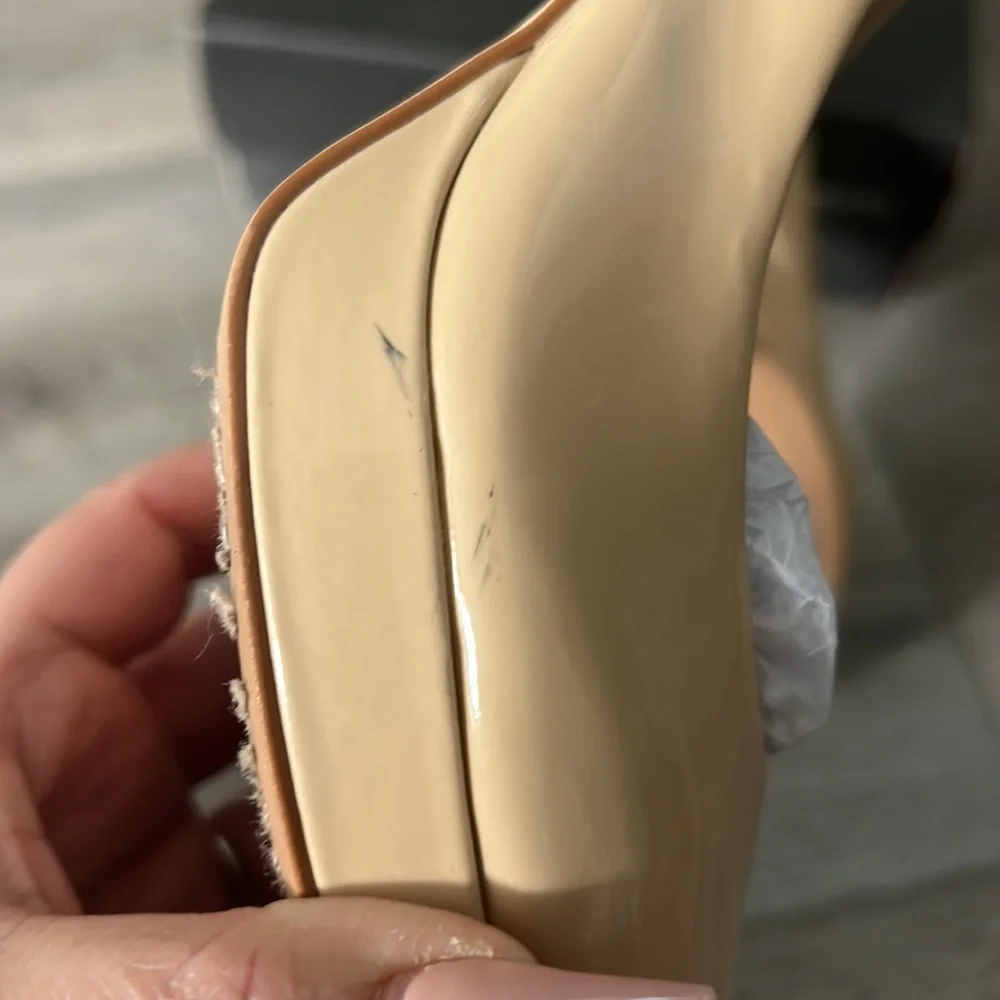 Vince Camuto beige patent leather heels